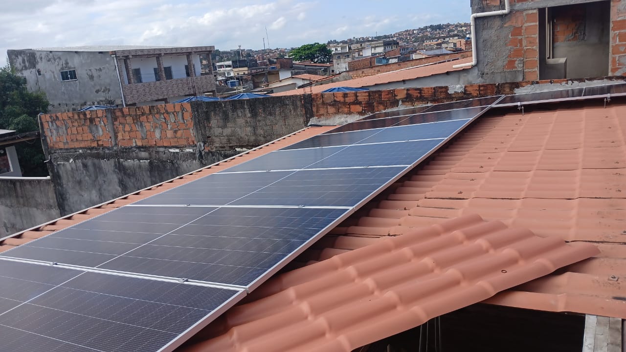 Projeto solar Pryme Tech — geração 3.600 kWh/mês